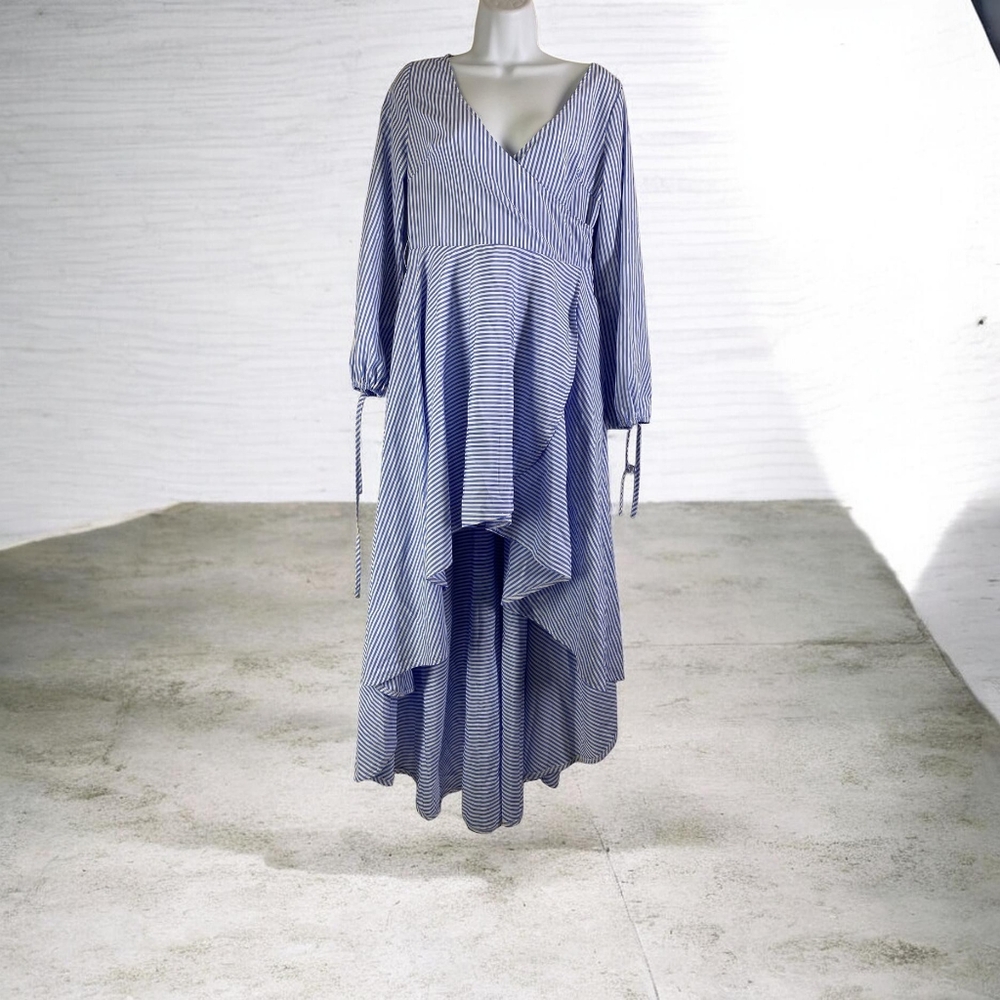 Tea & Cup Los Angeles Asymmetrical Blue Striped Dress Size M